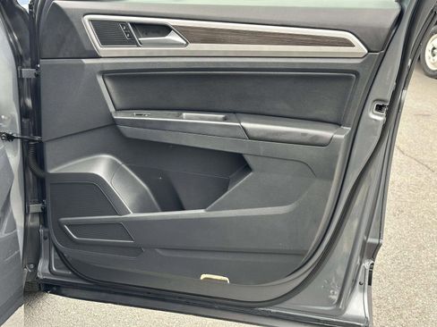 Used 2018 Volkswagen Atlas SE image 27