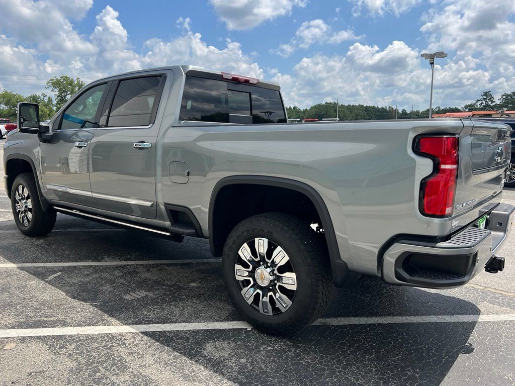 Used 2024 Chevrolet Silverado 2500 High Country w/ High Country Premium Package AWD/4WD image 26