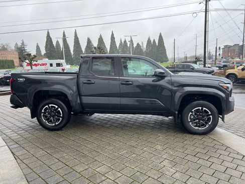 New 2026 Toyota Tacoma TRD Sport AWD/4WD image 6