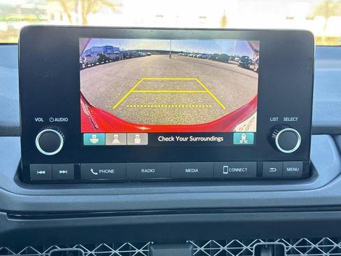 Used 2023 Honda Accord EX image 6