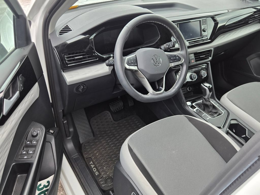 Used 2024 Volkswagen Taos S FWD image 9