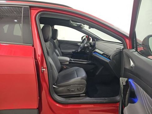 Used 2023 Volkswagen ID.4 Pro S image 11