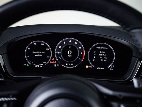 Certified 2026 Porsche Cayenne image 15