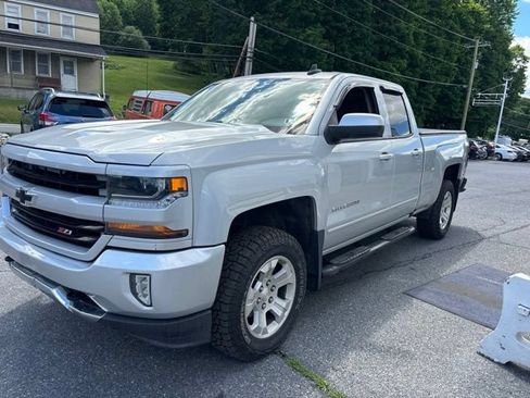 Used 2017 Chevrolet Silverado 1500 LT w/ All Star Edition AWD/4WD image 3