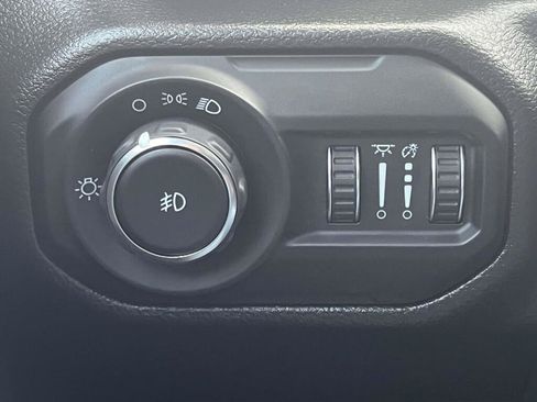 Used 2022 Jeep Wrangler Unlimited Sport AWD/4WD image 28