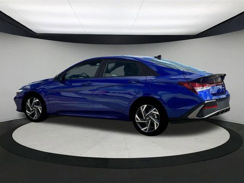 New 2025 Hyundai Elantra Sport image 4