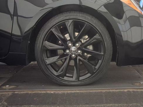 Used 2022 Toyota Corolla SE image 4