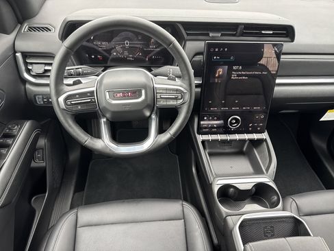 Used 2026 GMC Terrain Elevation w/ Elevation Premium Package image 17