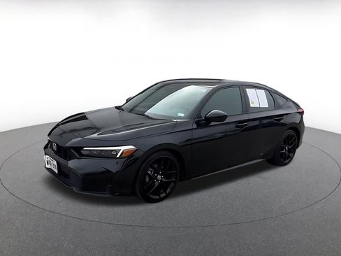 Used 2025 Honda Civic Sport image 4