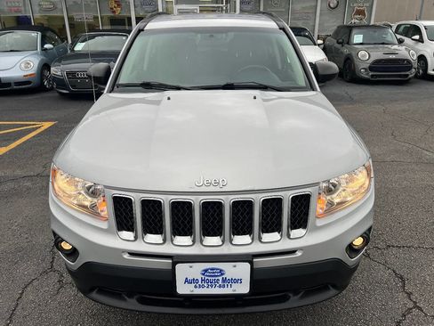 Used 2011 Jeep Compass Latitude AWD/4WD image 5