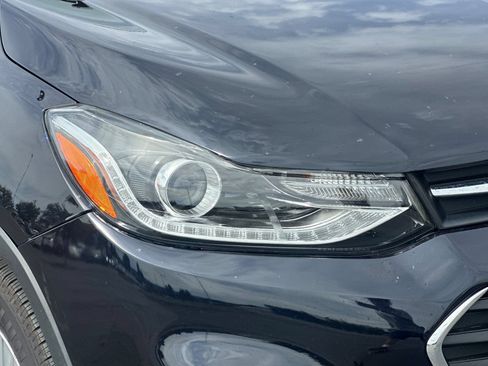 Used 2022 Chevrolet Trax LT w/ Driver Confidence Package AWD/4WD image 43
