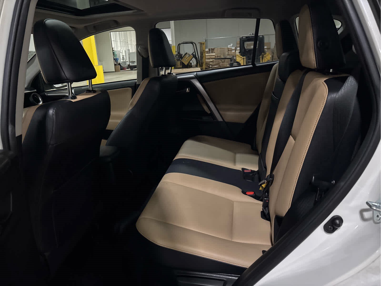 Certified 2018 Toyota RAV4 Limited AWD/4WD image 8