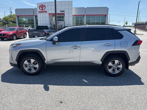 Used 2025 Toyota RAV4 XLE w/ Convenience Package AWD/4WD image 6