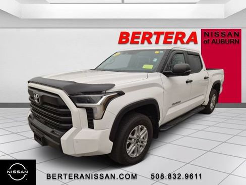 Used 2024 Toyota Tundra SR5 w/ SR5 Convenience Package AWD/4WD image 5