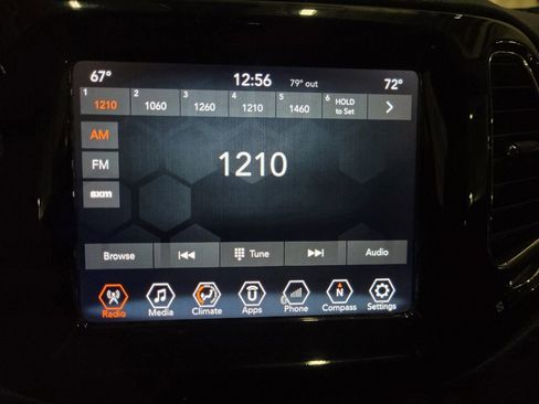 Used 2018 Jeep Compass Limited AWD/4WD image 25