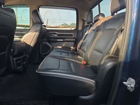 Used 2020 RAM 1500 Laramie AWD/4WD image 12