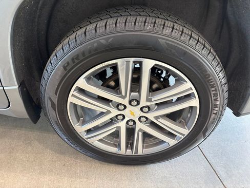 Used 2023 Chevrolet Traverse High Country w/ LPO, Floor Liner Package AWD/4WD image 11