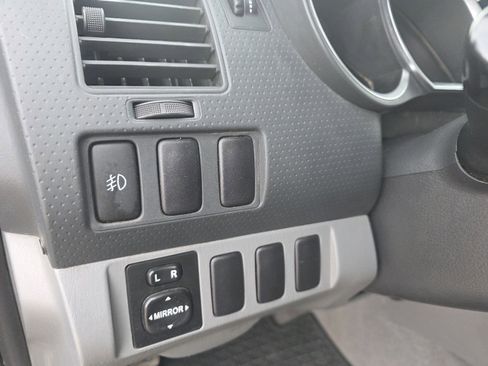 Used 2005 Toyota Tacoma 4x4 Double Cab image 14