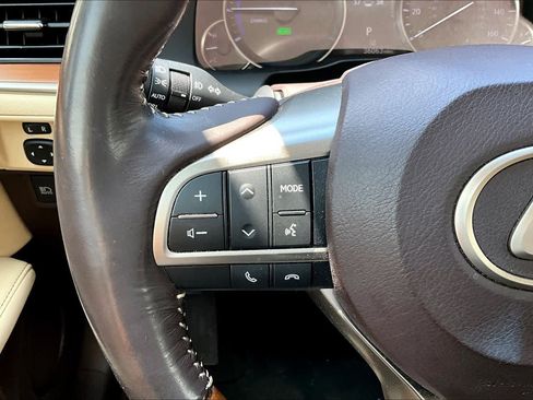 Used 2018 Lexus ES 300h w/ Luxury Package FWD image 20