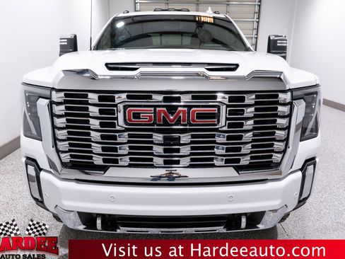 Used 2024 GMC Sierra 2500 Denali w/ Technology Package image 7