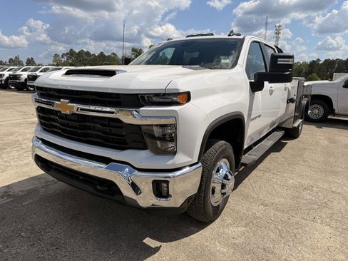 New 2026 Chevrolet Silverado 3500 LT w/ Convenience Package image 1