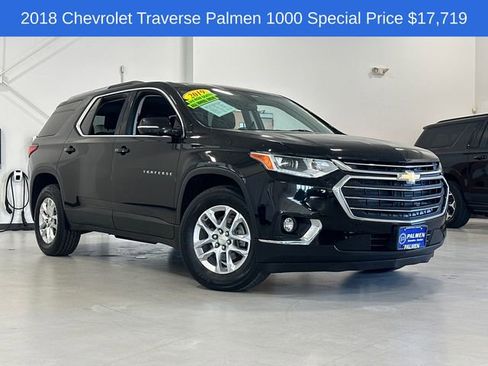 Used 2018 Chevrolet Traverse LT image 3
