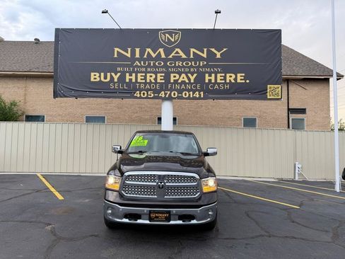 Used 2016 RAM 1500 Laramie w/ Convenience Group AWD/4WD image 2