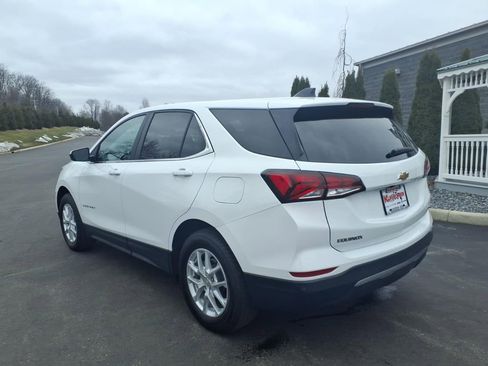 Used 2023 Chevrolet Equinox LT w/ Driver Convenience Package AWD/4WD image 3