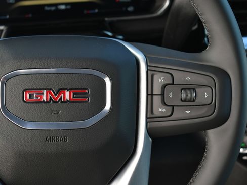 New 2026 GMC Sierra 1500 Elevation w/ LPO, Elevation Black Package image 19