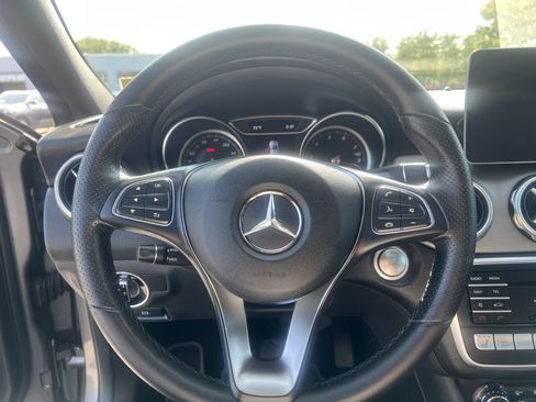 Used 2020 Mercedes-Benz GLA 250 4MATIC image 21