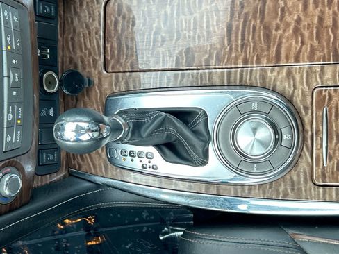 Used 2019 Nissan Armada SL w/ Premium Package RWD image 17