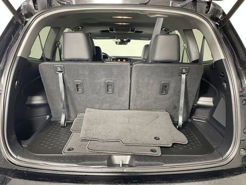 Used 2022 Honda Pilot Touring image 18