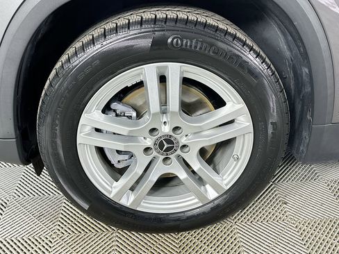 Certified 2023 Mercedes-Benz GLA 250 4MATIC image 29
