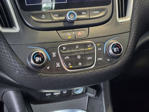 Used 2024 Chevrolet Malibu LT FWD image 25