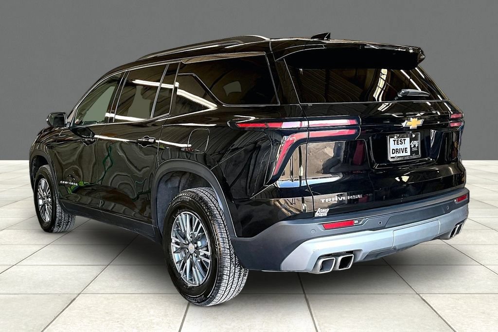 Certified 2025 Chevrolet Traverse LT FWD image 11