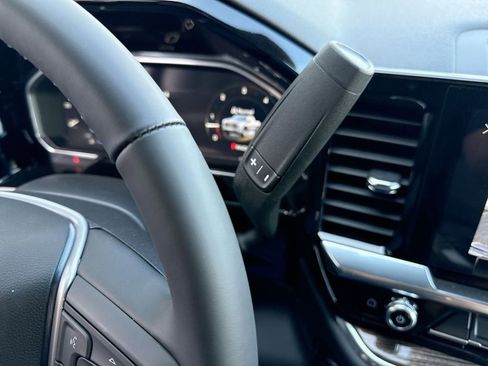 New 2026 GMC Sierra 1500 Elevation image 16