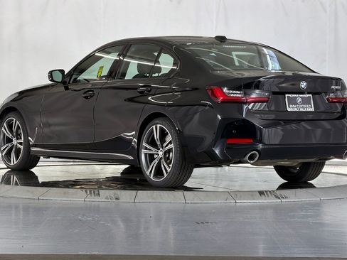Used 2023 BMW 330i Sedan w/ Driving Assistance Package RWD image 3