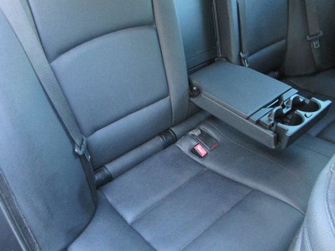 Used 2016 BMW 528i Sedan image 25