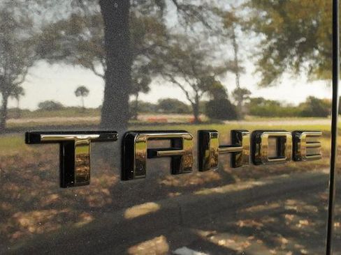 Used 2022 Chevrolet Tahoe RST w/ Sport Performance Package image 41