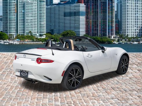 New 2026 MAZDA MX-5 Miata Grand Touring RWD image 4
