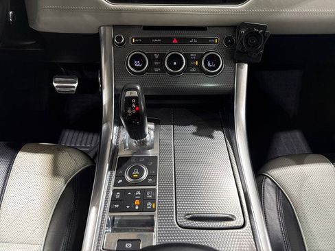 Used 2016 Land Rover Range Rover Sport SVR image 70