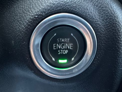 Used 2021 Chevrolet Silverado 1500 LT RWD image 23