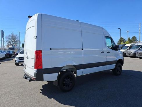 New 2025 Mercedes-Benz Sprinter 2500 image 3
