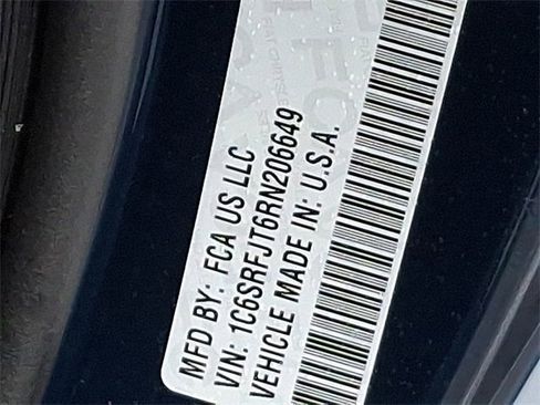 Used 2024 RAM 1500 Laramie image 27