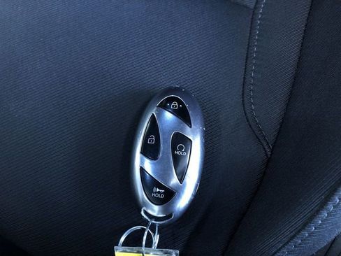 Used 2025 Hyundai Tucson SEL image 32