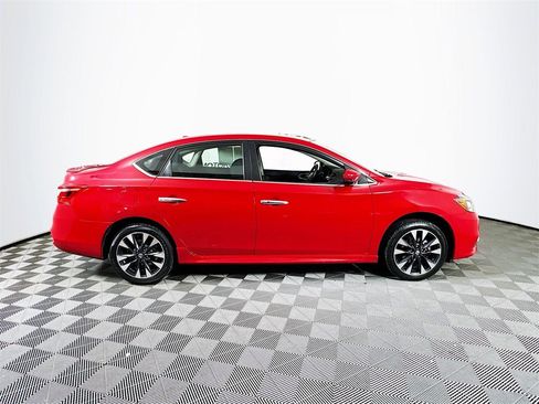 Used 2019 Nissan Sentra SR image 8