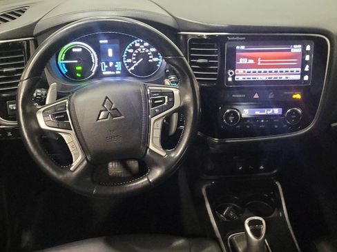 Used 2018 Mitsubishi Outlander GT AWD/4WD image 22