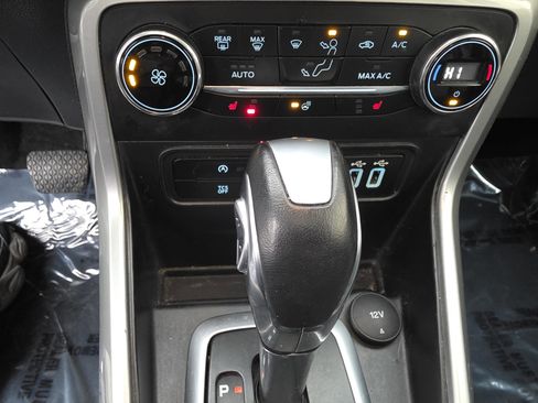 Used 2019 Ford EcoSport Titanium image 17
