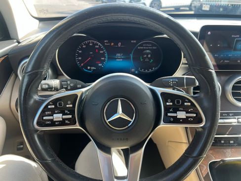 Used 2020 Mercedes-Benz GLC 300 GLC 300 image 3