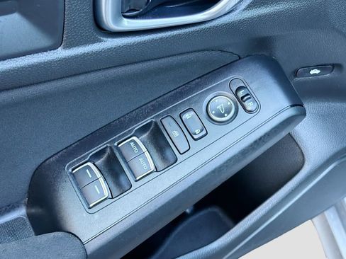 Used 2025 Honda Civic Sport image 17